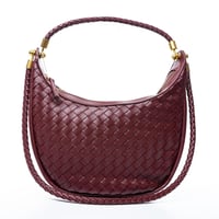 حقيبة يد نسائية فاخرة من بوينت ون – تصميم أنيق وخا...