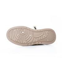 حذاء رياضي رجالي صناعة فتنامي 8818