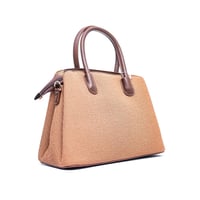 حقيبة يد نسائية فاخرة من بوينت ون – تصميم أنيق وخا...