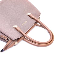 حقيبة يد نسائية فاخرة من بوينت ون – تصميم أنيق وخا...