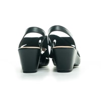 صندل فلات طبي للنساء من بوينت ون -17-400