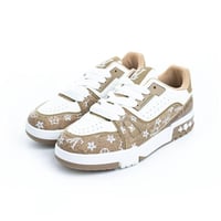 حذاء رياضي رجالي صناعة فتنامي230