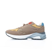 حذاء رياضي رجالي صناعة فتنامي 267