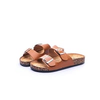 شبشب عالي الجودة من الفلين الناعم بإبزيمين من بوين...