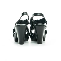 صندل طبي نسائي من بوينت ون -17-623