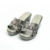 صندل نسائي بكعب عريض صناعة ايطالي من بوينت ون 17-7...