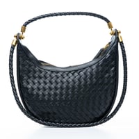 حقيبة يد نسائية فاخرة من بوينت ون – تصميم أنيق وخا...