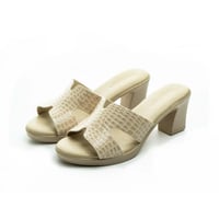 صندل نواعم ايطالي تفاصيل بارزة الملمس من بوينت ون_...