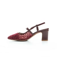 صندل نواعم نسائي كعب متوسط ايطالي من بوينت ون -26-...