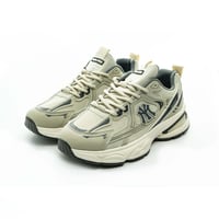 حذاء رياضي رجالي صناعة فتنامي 561