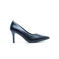 حذاء بكعب عالي نسائي بمقدمة مدببة و مناسب للارتداء...