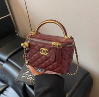 شنطة شانيل بدون ملحقات ميني و وسط