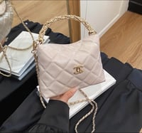 شنطة شانيل بدون الملحقات