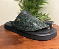 حذاء شرقي - جلد طبيعي ساق النعام زيتي