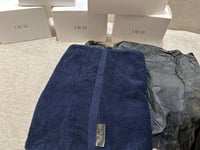 منشفة ديور كحلي حجم صغير ( اصلي)