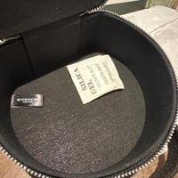 شنطه مكياج جيفنشى جديدة