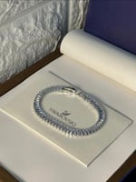 أسوارة سواروفسكي مع ملحقاته