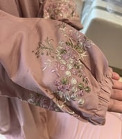 سجادة و شرشف صلاة و بيت مصحف