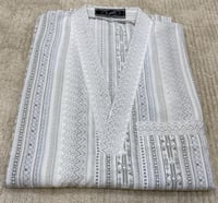 مخطط ابيض تفاحي النقشة ( القديمة )