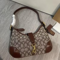 شنطة كتف كوتش