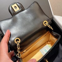 شنطة كتف شانيل أسود