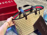 توت باق قوتشي بني غامق