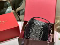 شنطة يد فالنتينو لامع