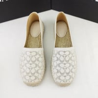 حذاء فلات كوتش وايت