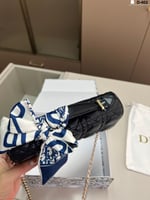 شنطة يد ديور أسود مطفي