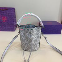 شنطه يد توري بورش لامع