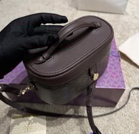 شنطة يد توري بورش