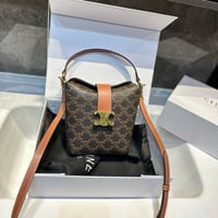 شنطة يد سيلين بني