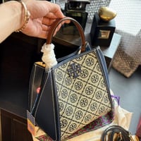 شنطة يد توري بورش