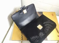 شنطة توري بورش مطرز