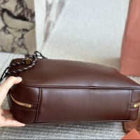 شنطة يد miu miu مقاس كبير