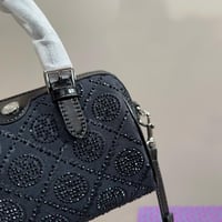 شنطه يد توري بورش لامع