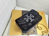 شنطة توري بورش مطرز