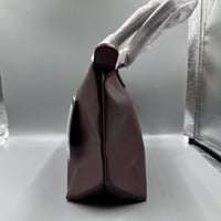 شنطة لونج شامب جلد عنابي