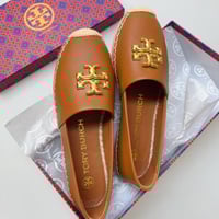 حذاء توري بورش بني