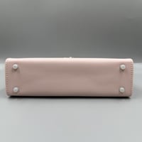 شنطة بينك فاتح