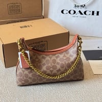 شنطة يد كوتش