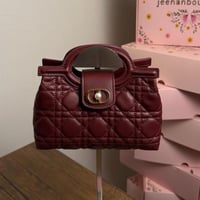 شنطة ليدي ديور مايكرو عنابي