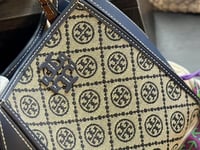 شنطة يد توري بورش