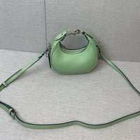 شنطة يد كوتش