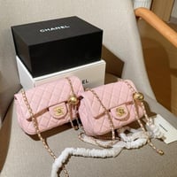 شنطة كتف شانيل بيبي بينك