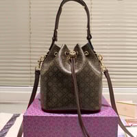 شنطة توري بورش