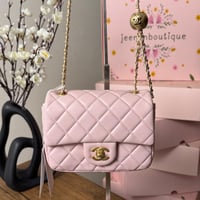 شنطة كتف شانيل بيبي بينك