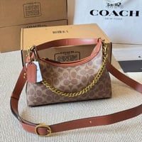 شنطة يد كوتش