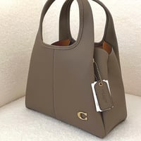 شنطة كوتش لانا صغير