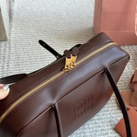 شنطة يد miu miu مقاس كبير